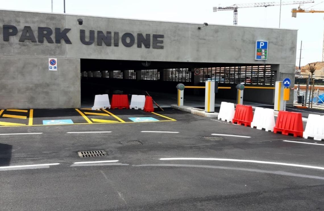 Sepa Chioggia Calle Larga Bersaglio Bagian luar foto